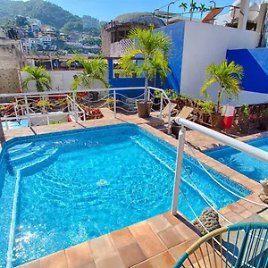 Hotel La Iguana Vallarta Lgbt Adults Only - Romantic Zone - Party Clubbing Street, Puerto Vallarta